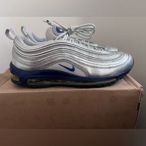 MEN’S NIKE AIR MAX 97 , SIZE 9.5 SLIVER & BLUE COLOR WAY
